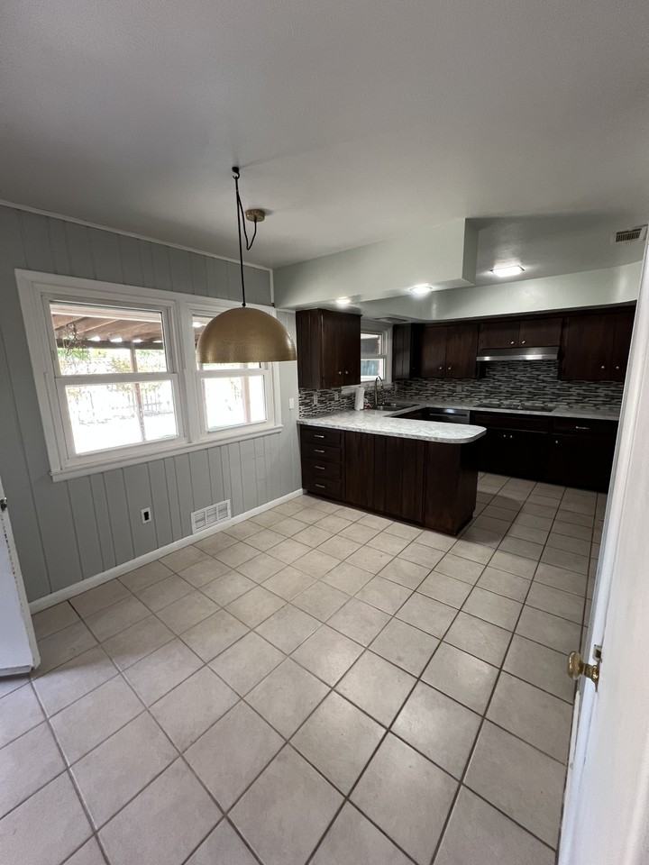 3612 44th St #NA - Photo 4 of 13