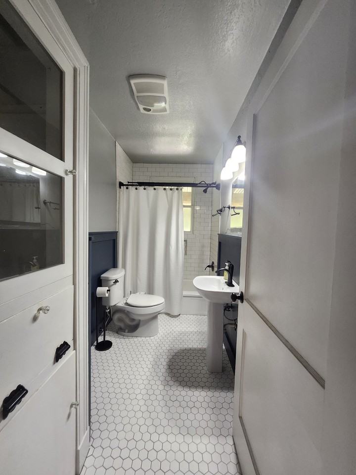 1714 College Dr #NA - Photo 4 of 8