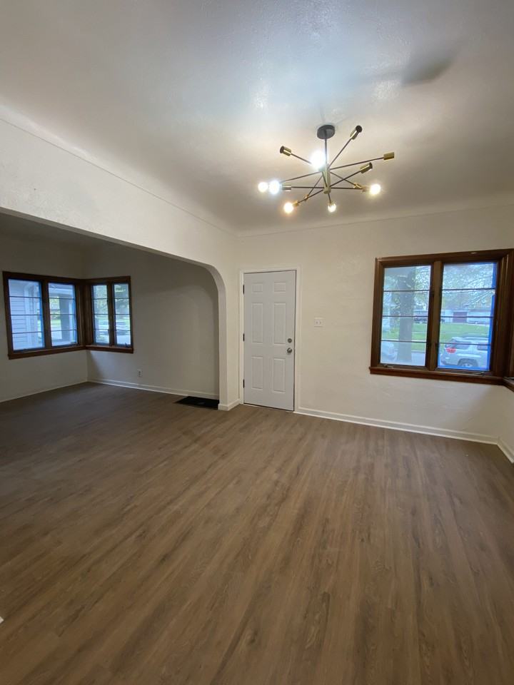 908 Evesham Ave #NA - Photo 2 of 16