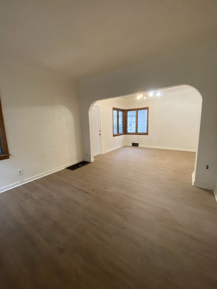 908 Evesham Ave #NA - Photo 3 of 16