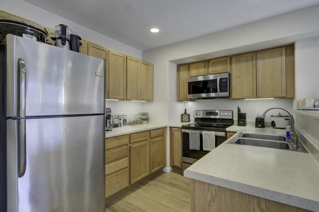 5853 University Village Vw #5853 - Photo 2 of 42