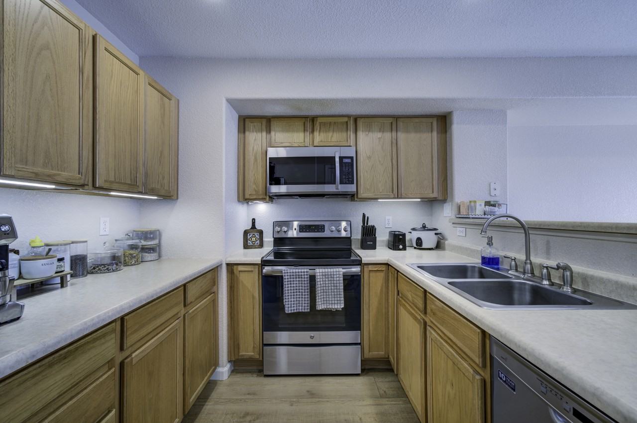 5853 University Village Vw #5853 - Photo 3 of 42