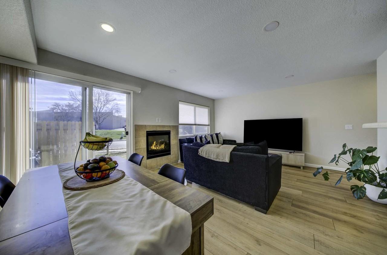 5853 University Village Vw #5853 - Photo 7 of 42