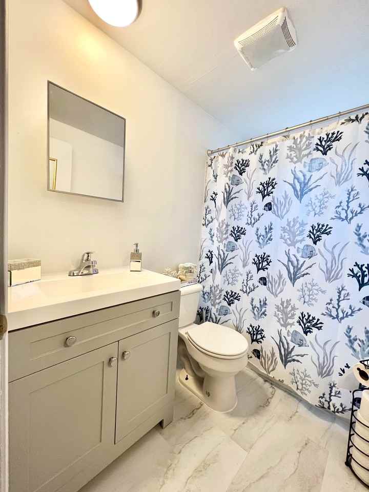 133 Sunshine Dr Lowr Level #NA - Photo 5 of 19