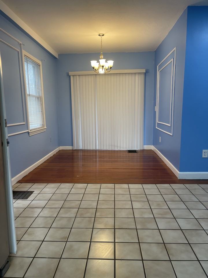 27 Grace Ave #A - Photo 7 of 16