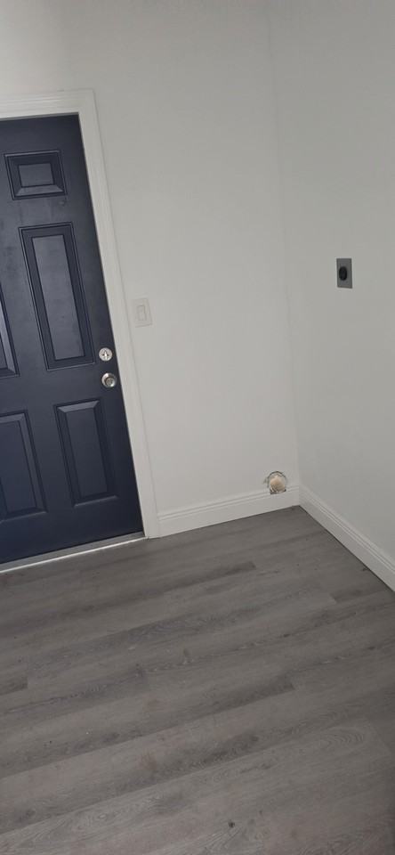 6711 45th Ave W #C - Photo 4 of 10