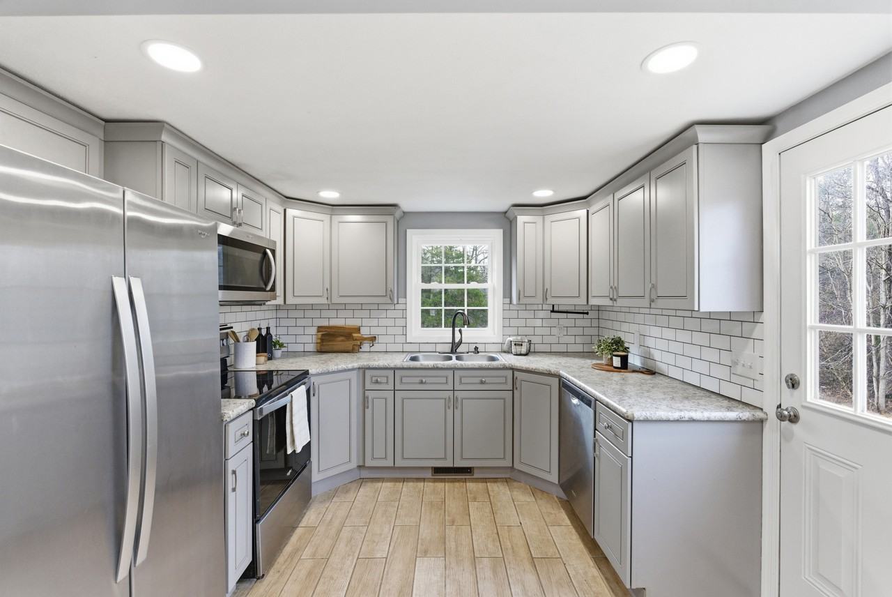 1194 Pumping Station Rd #1 - Photo 4 of 20