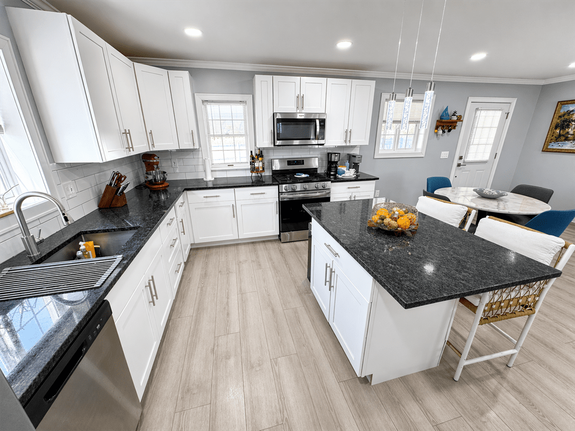 1309 Holmes Rd #NA - Photo 2 of 23