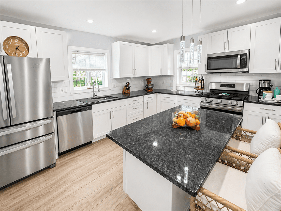 1309 Holmes Rd #NA - Photo 3 of 23