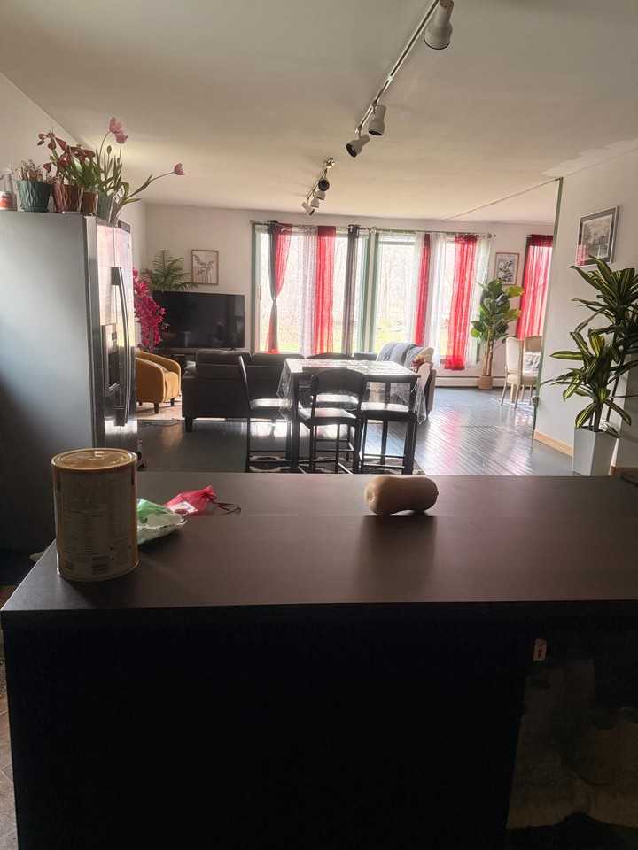 58 W Broadway #NA - Photo 4 of 18