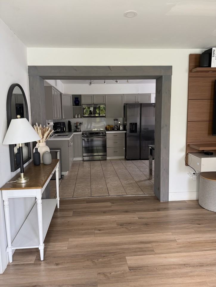 3623 Sw 15th St #NA - Photo 2 of 11