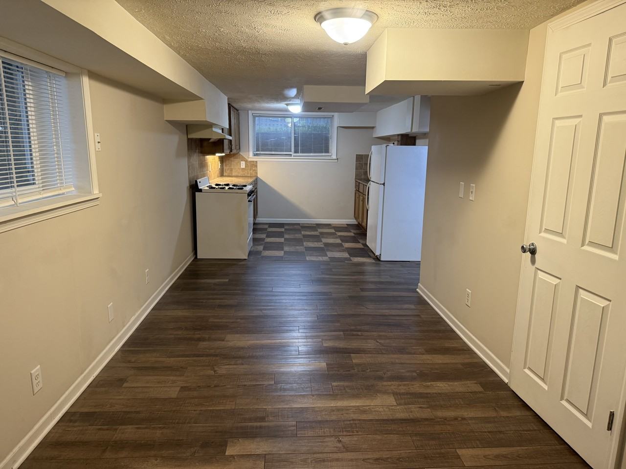 616 S 37th St #6 - Photo 5 of 22