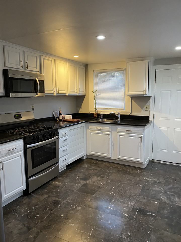 N Clayton St #115 - Photo 4 of 6