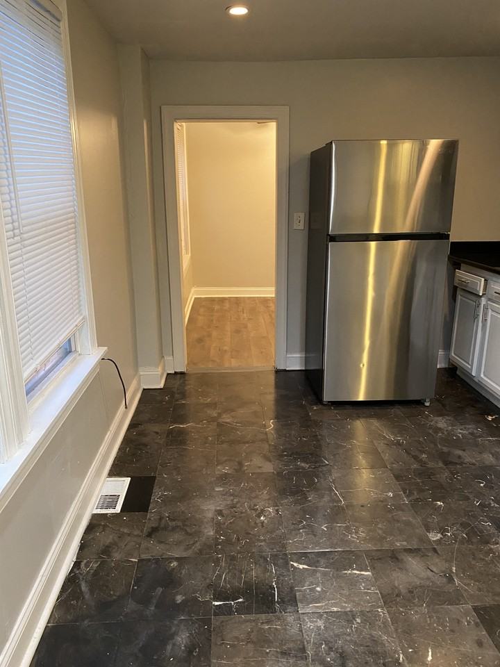 N Clayton St #115 - Photo 5 of 6