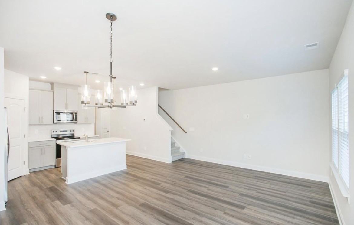 2304 Yukon Ct #NA - Photo 3 of 37