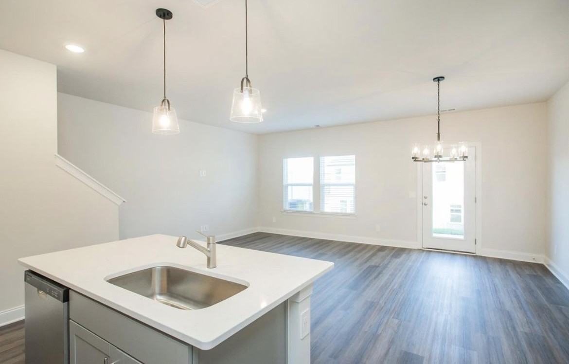 2304 Yukon Ct #NA - Photo 6 of 37