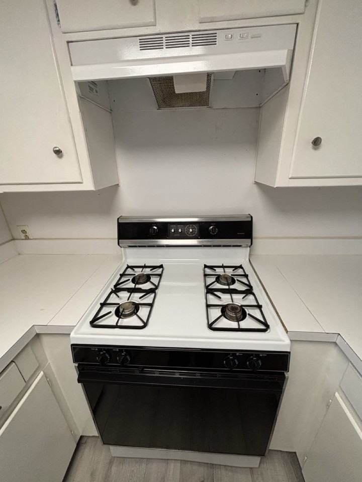 110 E Josephine St #24 - Photo 6 of 21