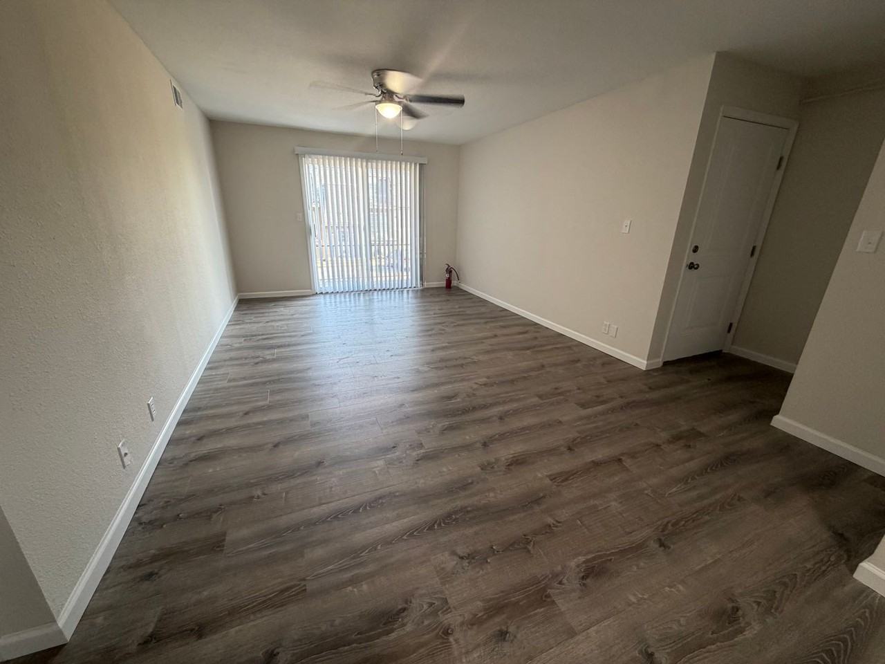 3408 Balboa Ln #32 - Photo 3 of 23