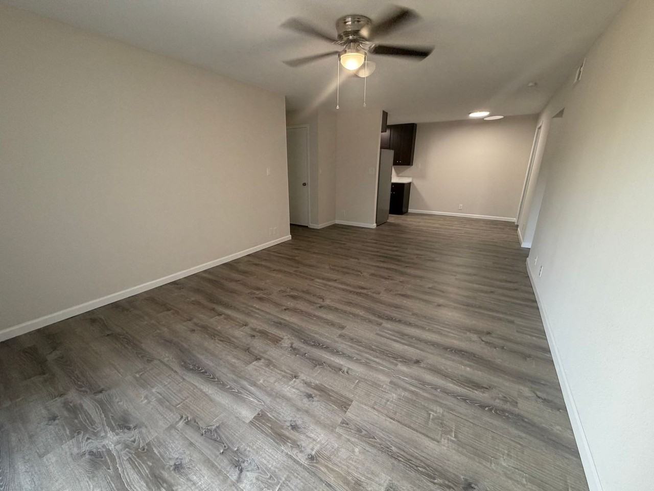 3408 Balboa Ln #32 - Photo 4 of 23