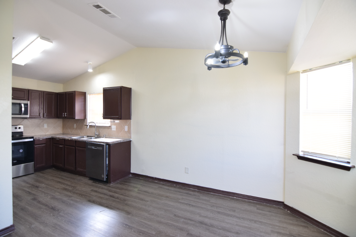 2501 Wiley Dr #NA - Photo 4 of 22