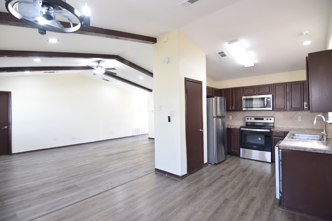 2501 Wiley Dr #NA - Photo 5 of 22