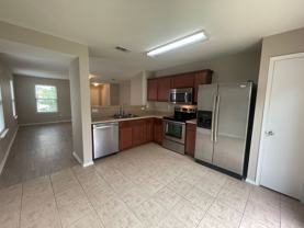 2201 Sims Dr - Photo 1 of 1