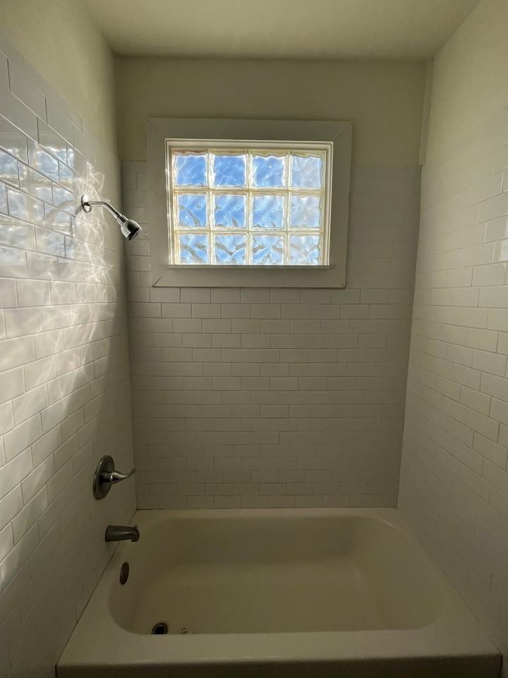 5823 Catina St #A - Photo 7 of 18