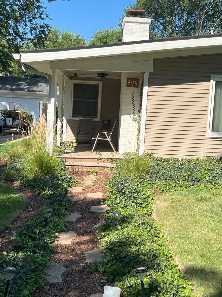 409 S Commonwealth Ave #NA - Photo 2 of 14