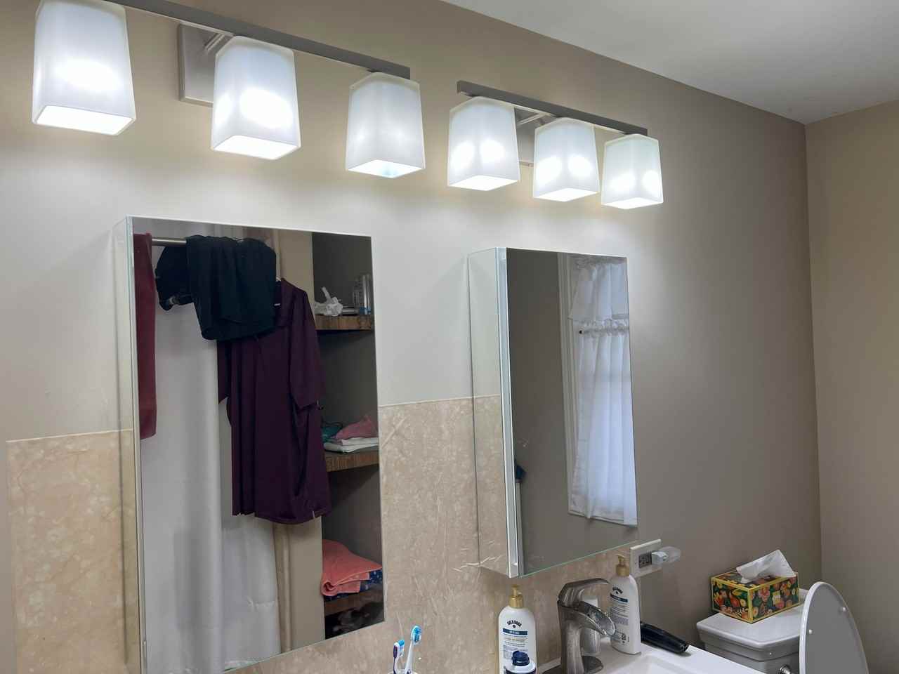 409 S Commonwealth Ave #NA - Photo 3 of 14