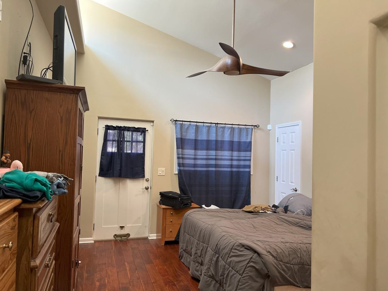 409 S Commonwealth Ave #NA - Photo 5 of 14