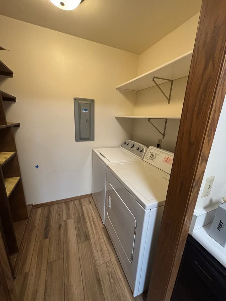 10333 W North Ave - Photo 4 of 10