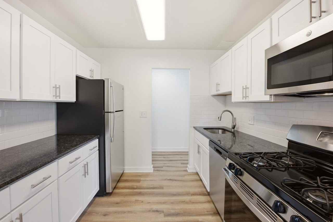 Summit Square Apartments - Photo 2 of 50