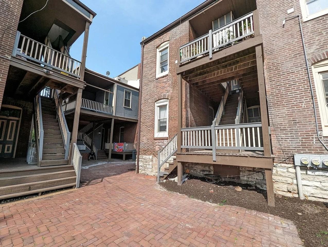 2220 S. 9TH ST - Photo 2 of 6