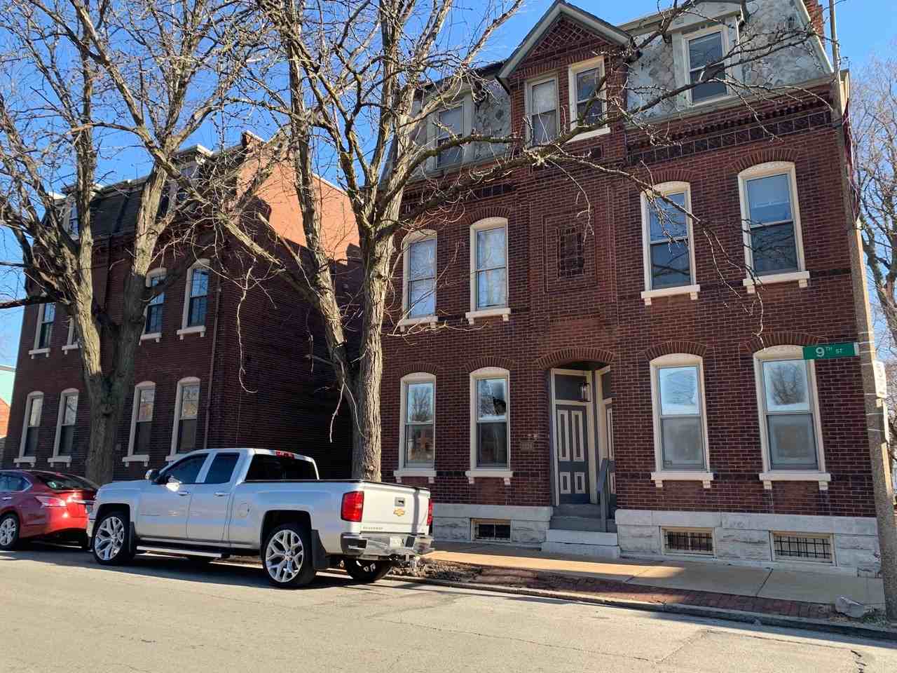 2220 S. 9TH ST - Photo 3 of 6