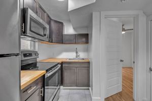 featured image of 2714 Jefferson St