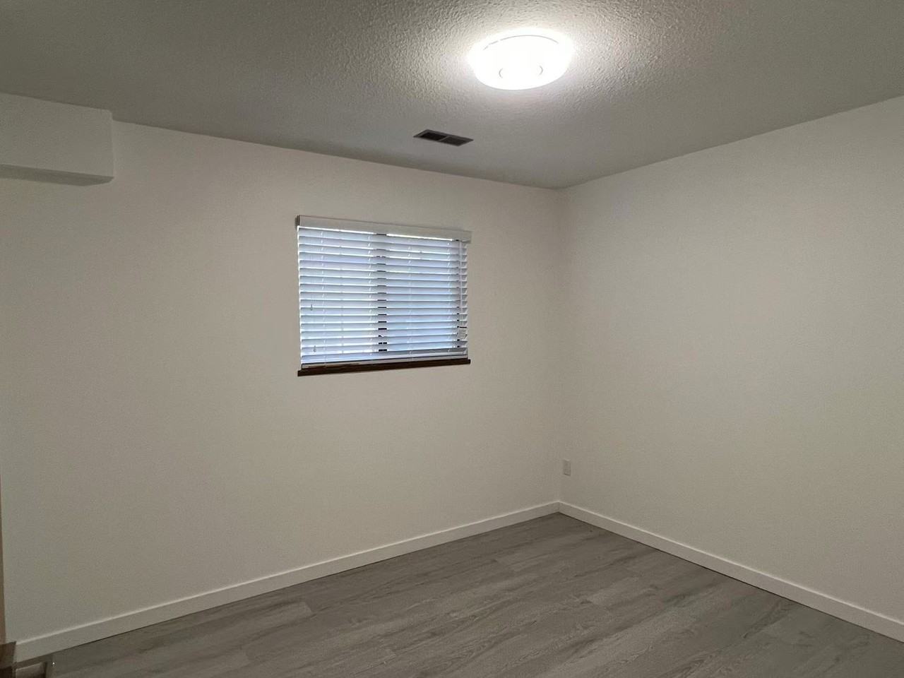 3317 East 6th Avenue - Photo 3 of 6