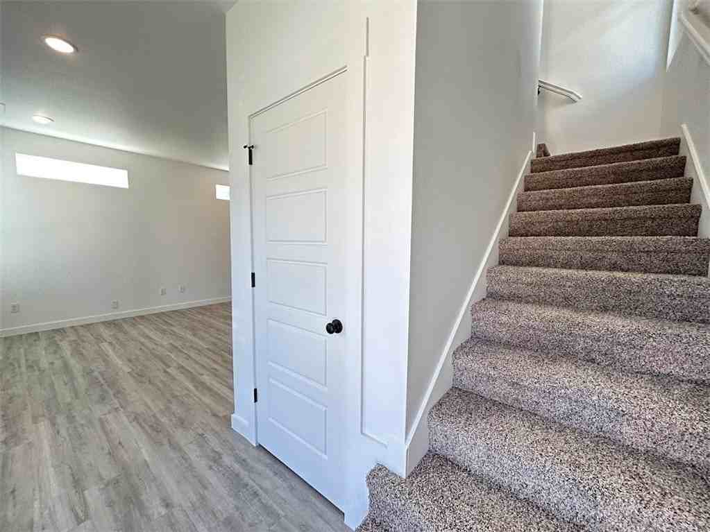 960 Ventnor Ave - Photo 6 of 16