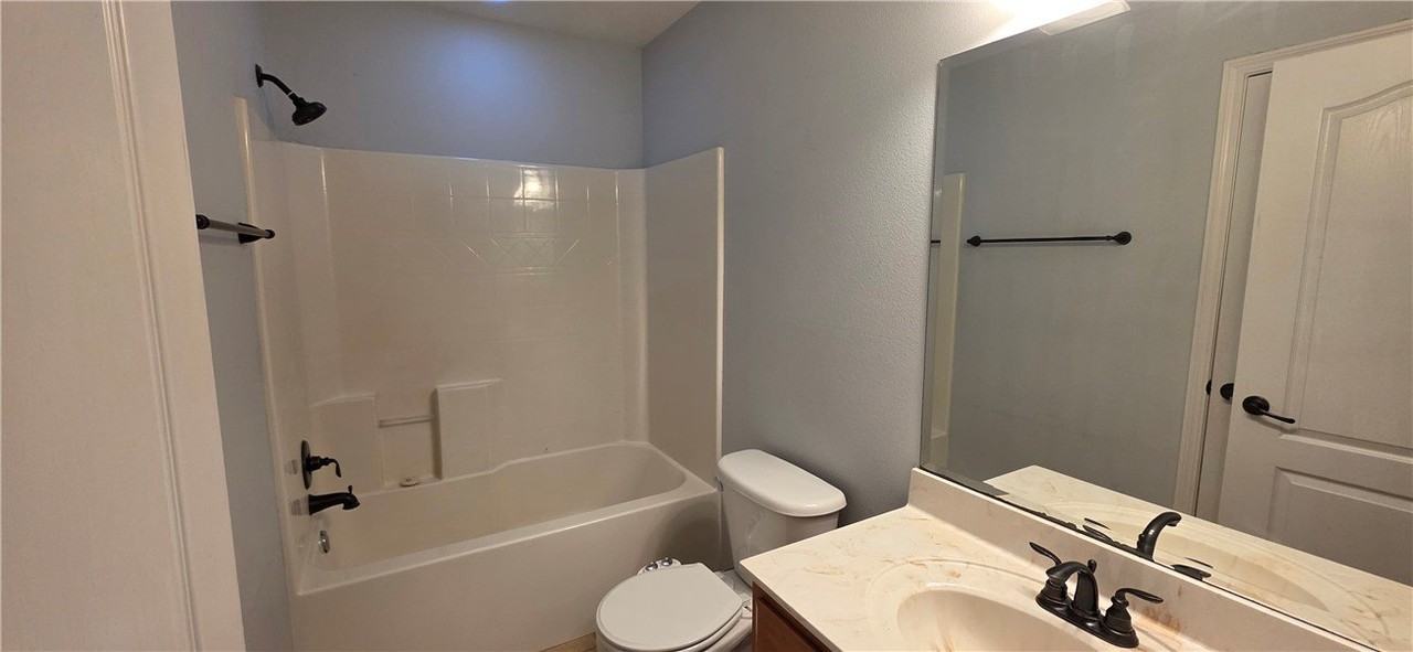 1441 Colonel Hawthorne Dr - Photo 6 of 7