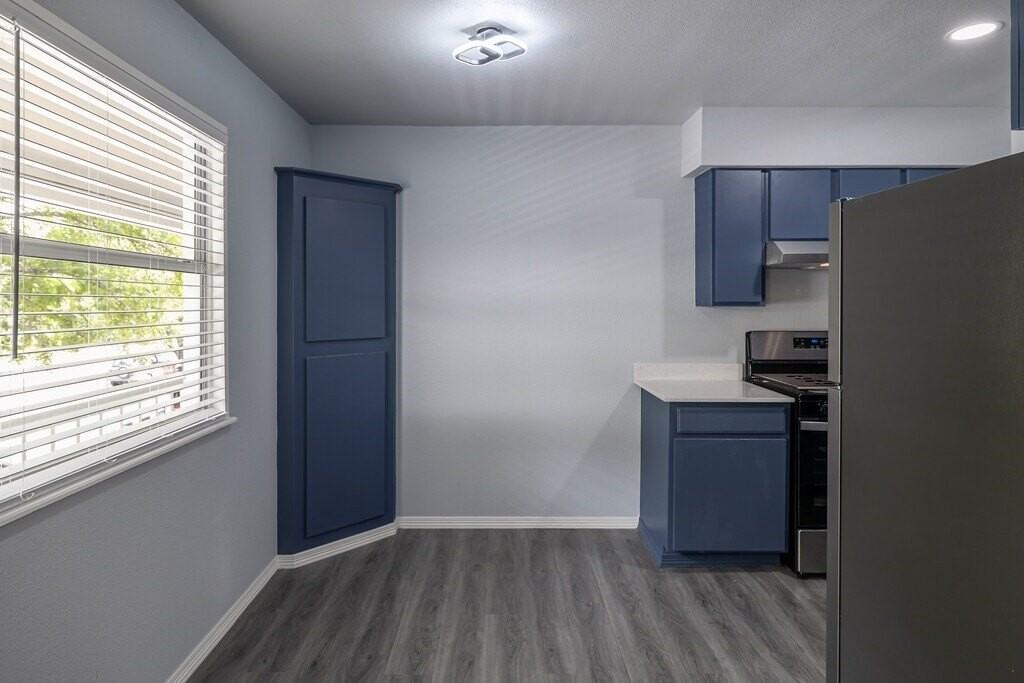 1701 N Lewis Ave #1 - Photo 6 of 16