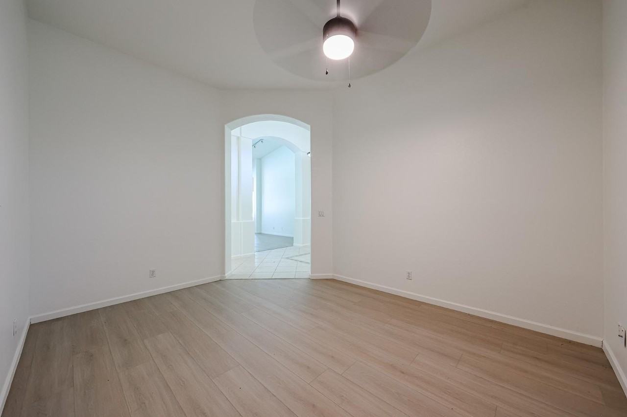 4536 W Villa Linda Dr - Photo 6 of 45