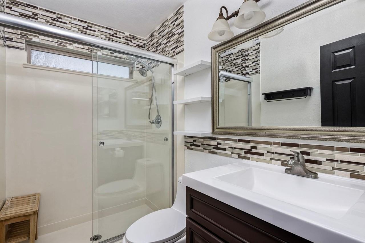 10625 E Becker Ln - Photo 6 of 23