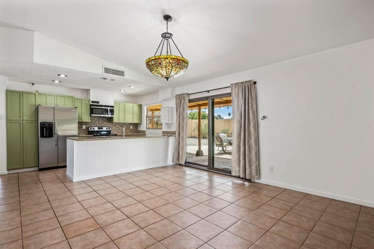 10625 E Becker Ln - Photo 7 of 23