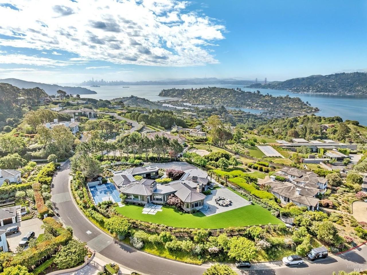 138 Gilmartin Dr - Photo 2 of 22