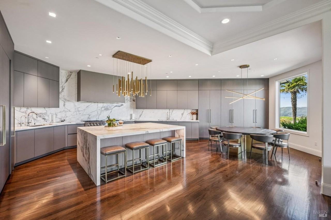 138 Gilmartin Dr - Photo 7 of 22