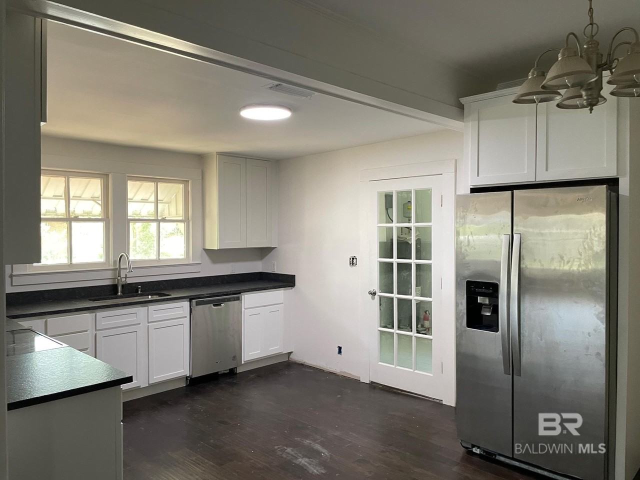 216 W Rose Ave - Photo 7 of 23