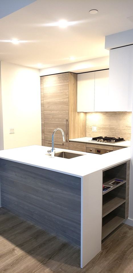 680 Quayside Drive #1406 - Photo 3 of 17