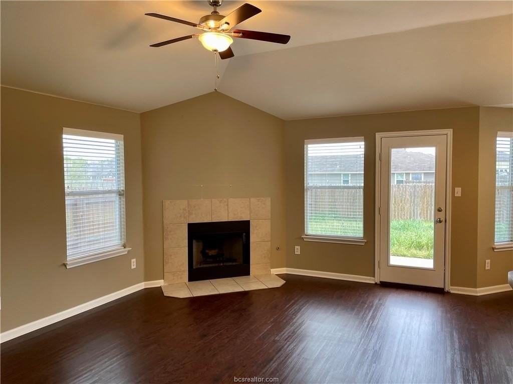 15234 Meredith Ln - Photo 2 of 23