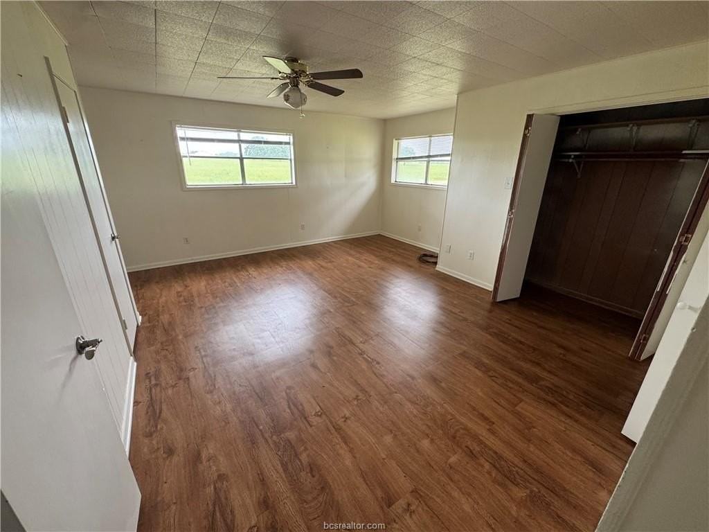 1063 Bowman Ln - Photo 5 of 20