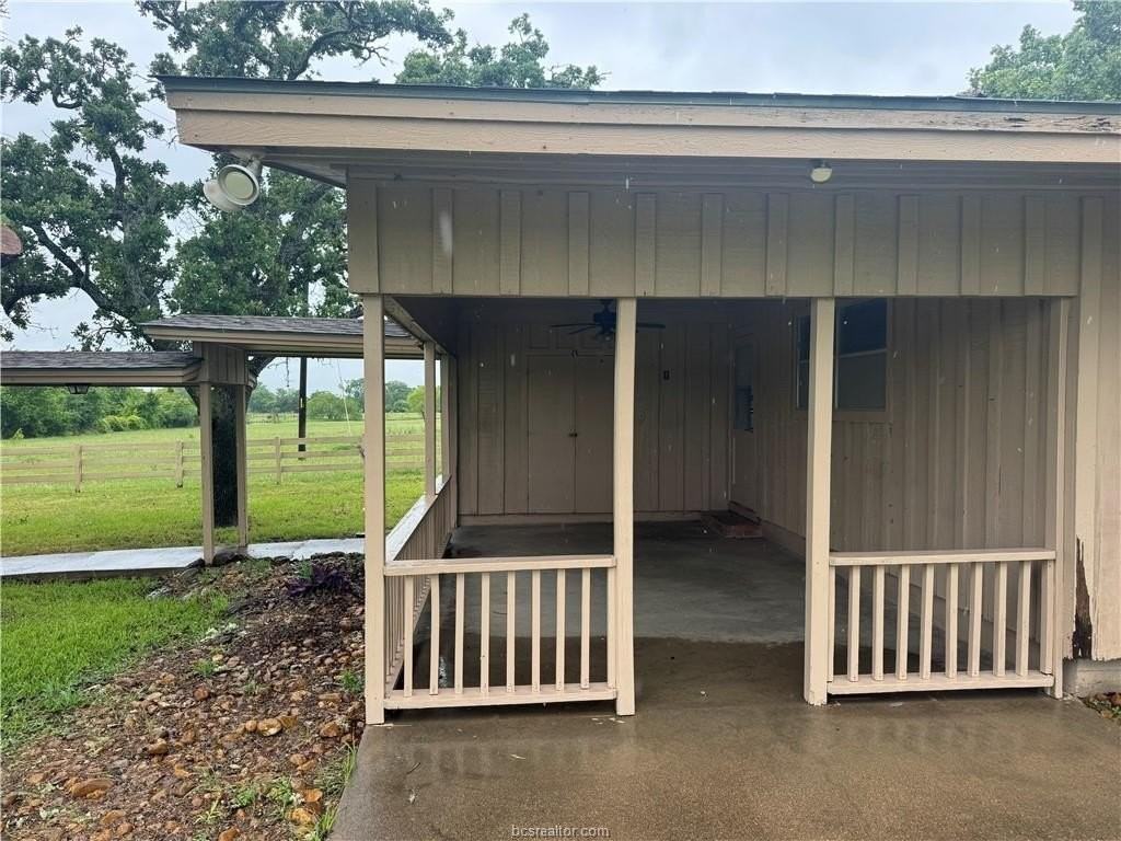 1063 Bowman Ln - Photo 6 of 20