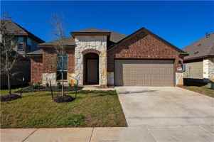 featured image of 6214 Darlington Ave